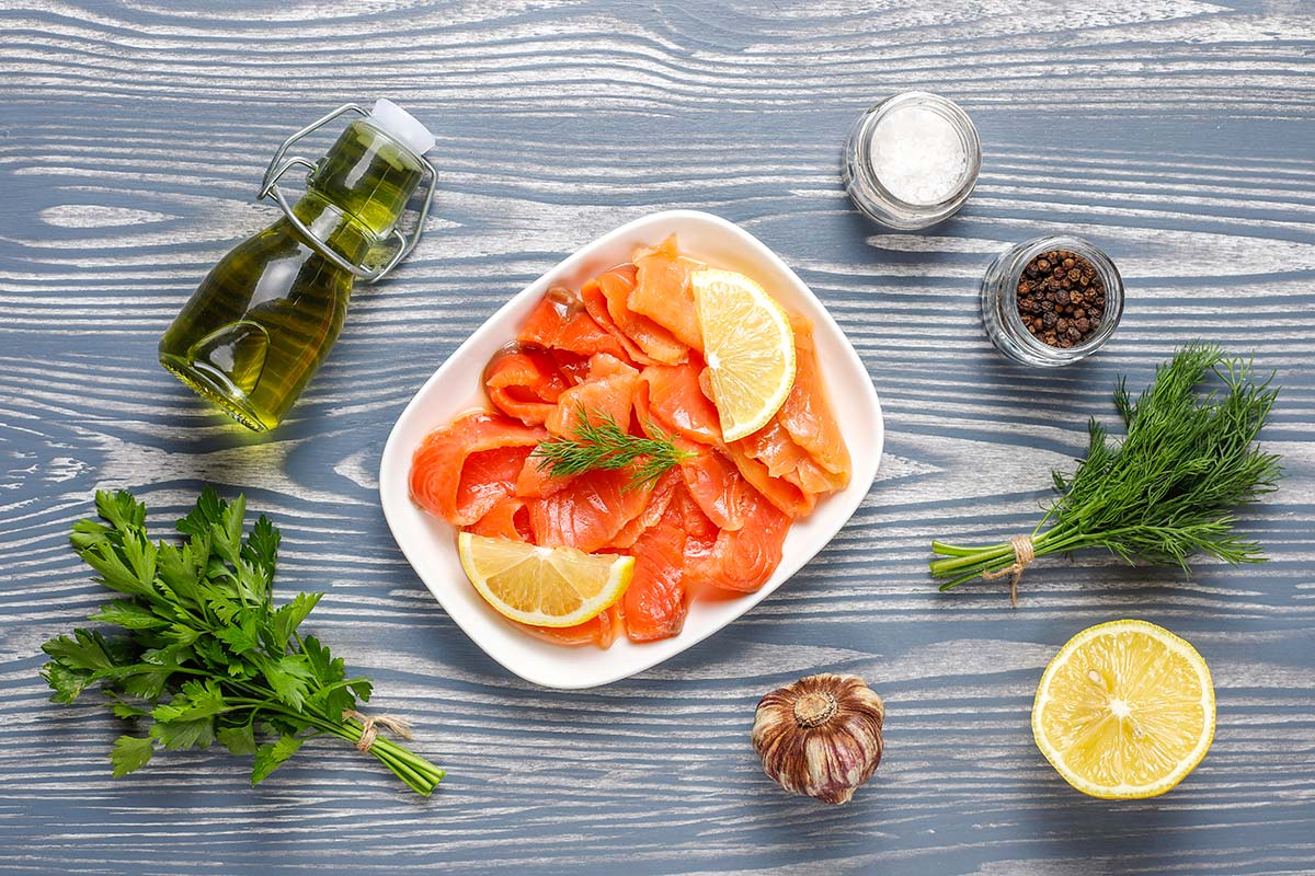 Salmone affumicato: come condirlo al meglio, alla maniera del Ranch!