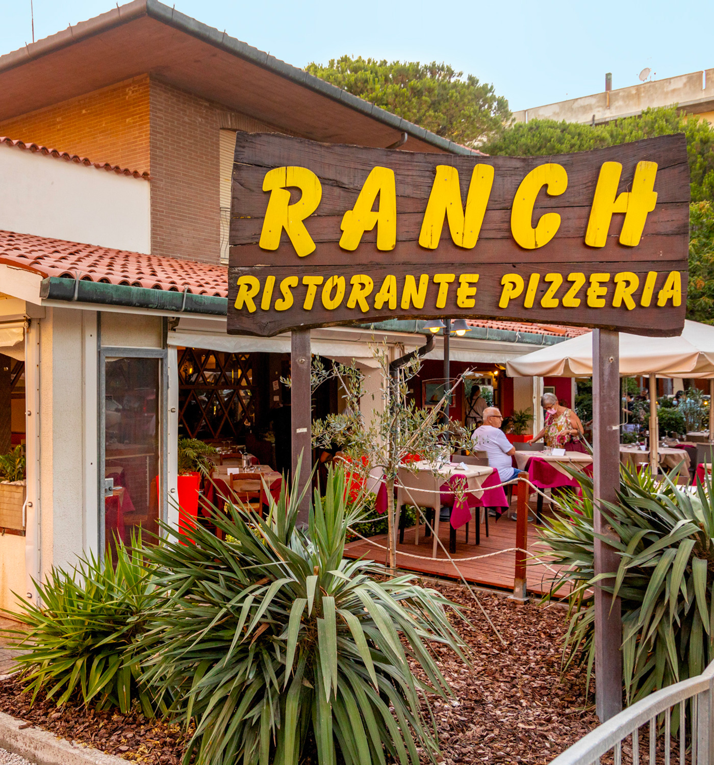 Foto insegna Ranch ristorante